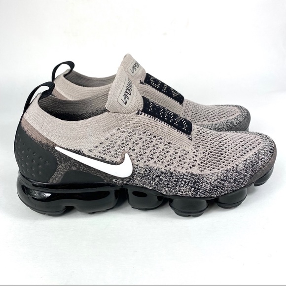 Nike Air Vapormax Flyknit Moc 2 Shoes Size 8 - Picture 2 of 9